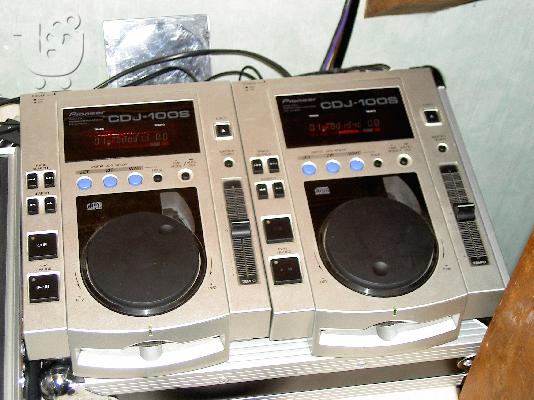 PoulaTo: Pioneer CDJ 100 (2)